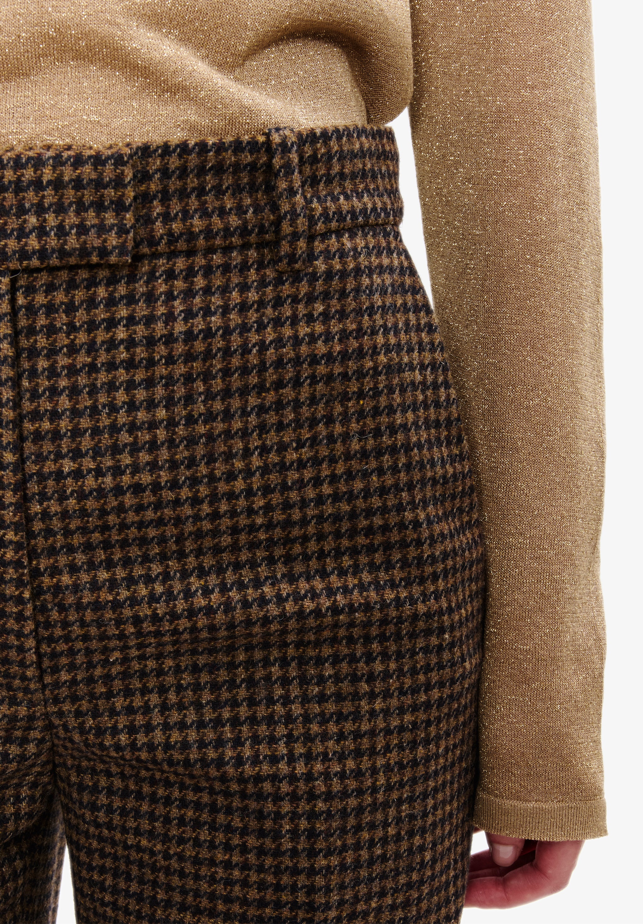 Straight-leg houndstooth trousers with permanent crease - Image 6