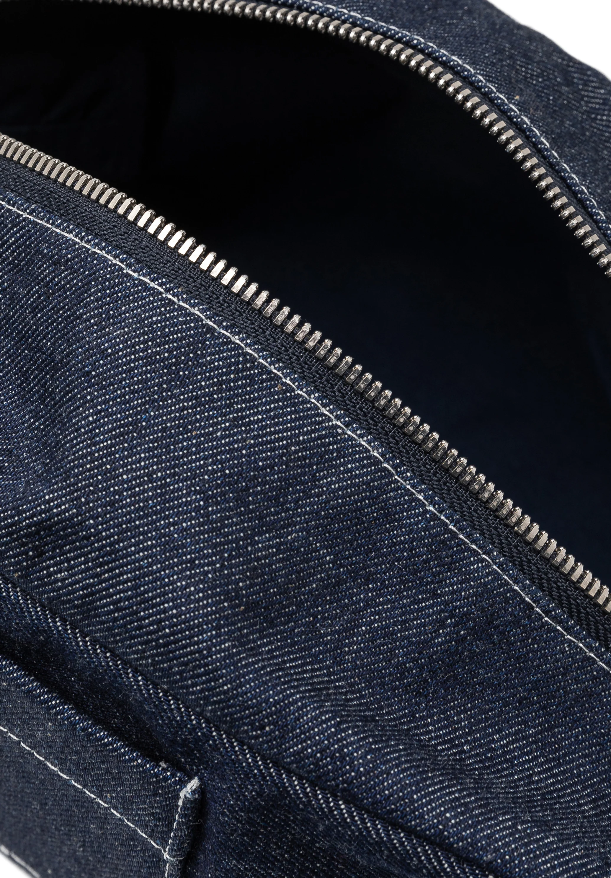 Toiletry bag - Image 6